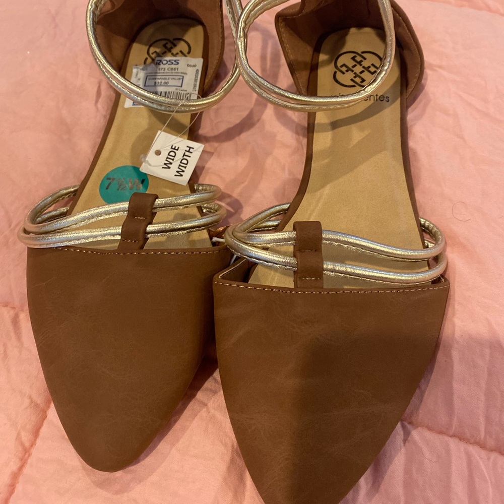 Wide 71/2 flats